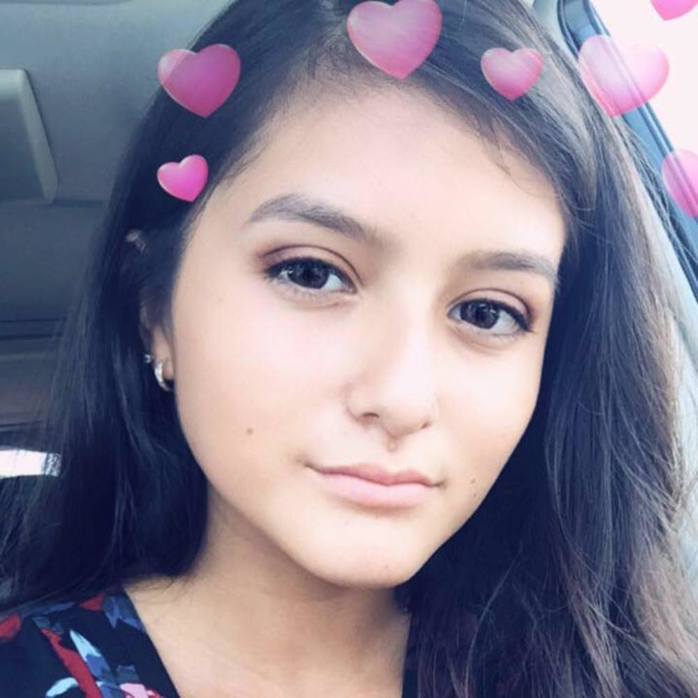 Meet your Posher, Yolanda